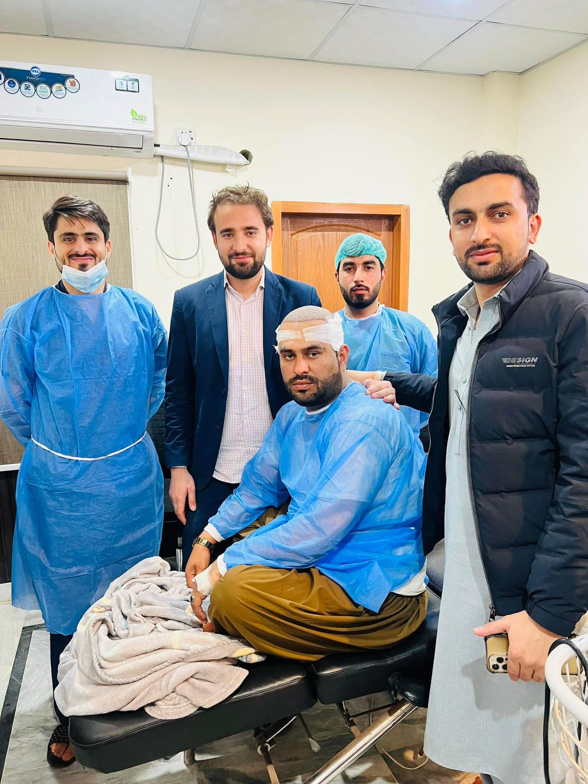 Hair Renewal Clinic Peshawar treatment room